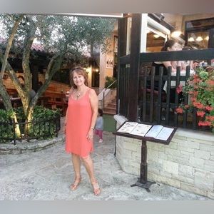 Loft, Ann Taylor orange sleeveless dress !